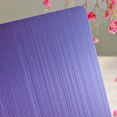 BIS geborstelde roestvrijstalen plaat PVD-kleurcoating Paars 304 roestvrijstalen haarlijnplaat