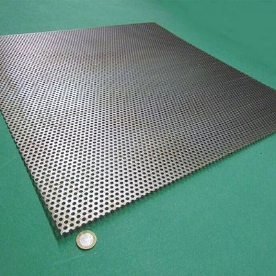 304 316 Roestvrij staal geperforeerd plaat voor ventilatiepanelen 1250 mm breedte